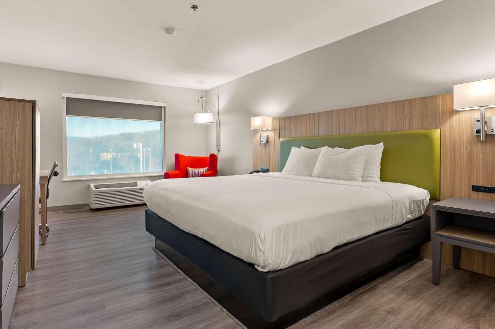 King Room interior